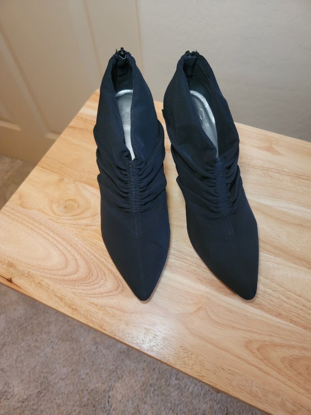 IMPO Tovah Black Stretch Fabric Ankle Booties Pointed Toe Women's 9M EUC